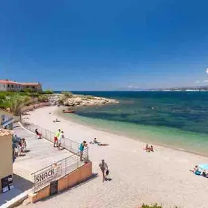  Appartement T2 Bord De Mer, Six Fours Les Plages. Piscine.clim France