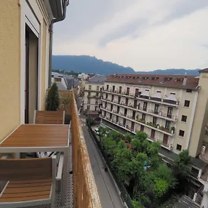  Appartement Refait A Neuf En Hypercentre Avec Balcon France